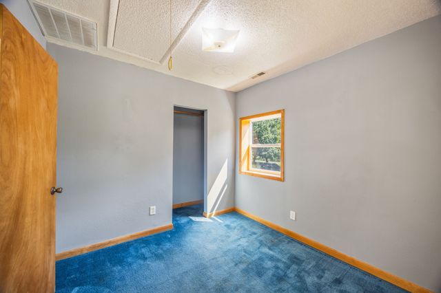401 Hart Avenue, Des Moines, IA 50315
