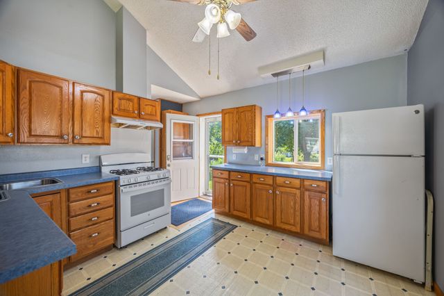 401 Hart Avenue, Des Moines, IA 50315