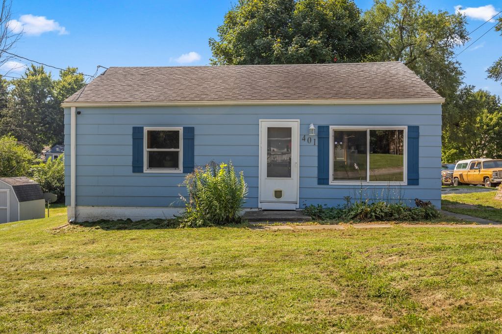 401 Hart Avenue, Des Moines, IA 50315