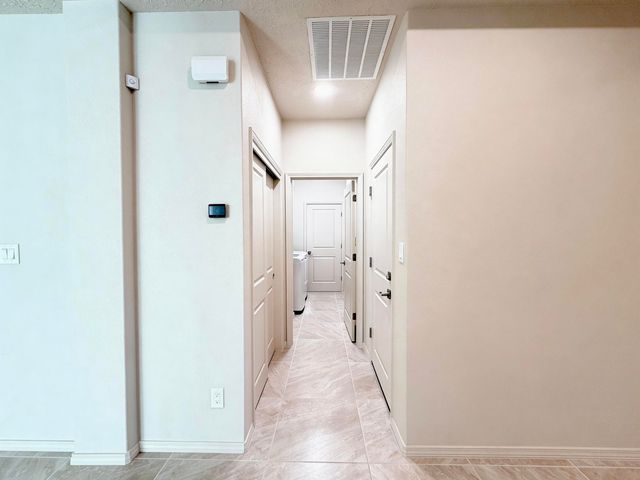 151 Fernleaf Court NW, Albuquerque, NM 87107