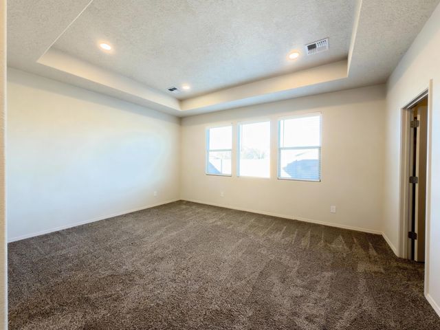 151 Fernleaf Court NW, Albuquerque, NM 87107