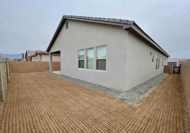 151 Fernleaf Court NW, Albuquerque, NM 87107