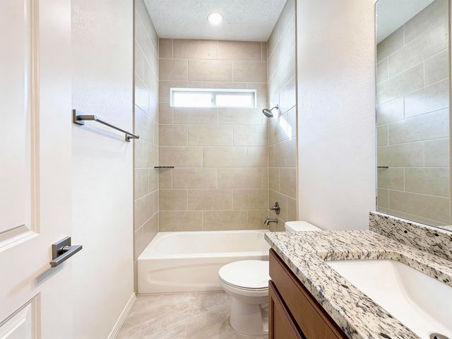 151 Fernleaf Court NW, Albuquerque, NM 87107