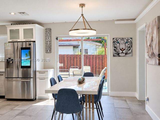 500 NW 30th St, Wilton Manors, FL 33311