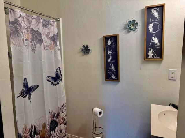 1332 ELM STREET, Green Bay, WI 54302