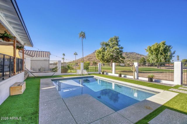 720 W THUNDERBIRD Road, Phoenix, AZ 85023