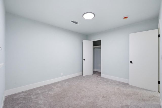 2452 S Holloway Avenue, Fresno, CA 93725