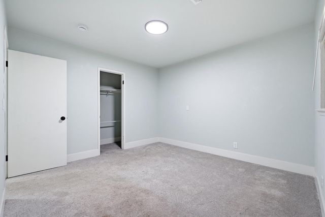 2452 S Holloway Avenue, Fresno, CA 93725