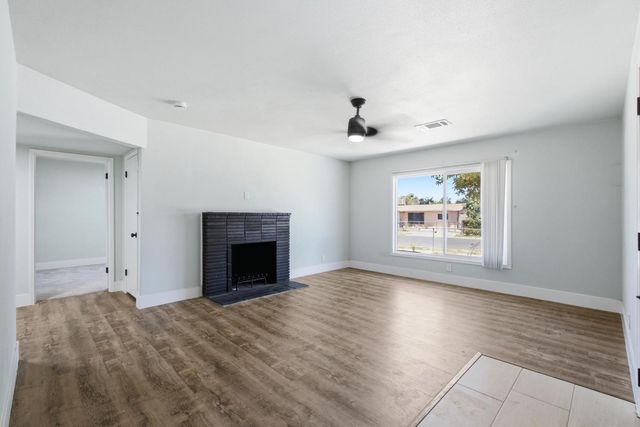 2452 S Holloway Avenue, Fresno, CA 93725