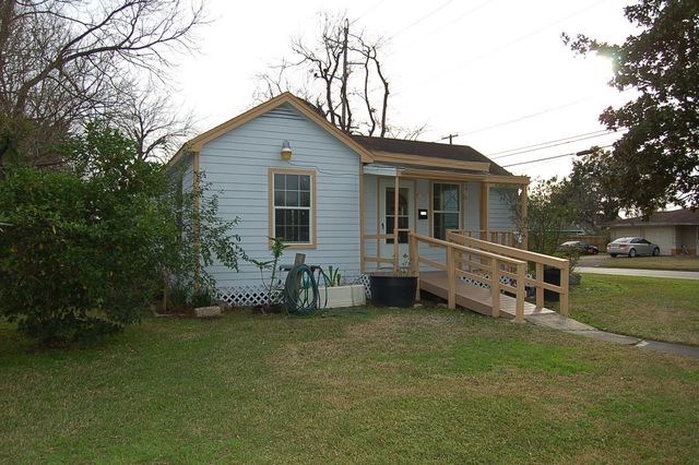 7304 Kinney Street, Houston, TX 77087