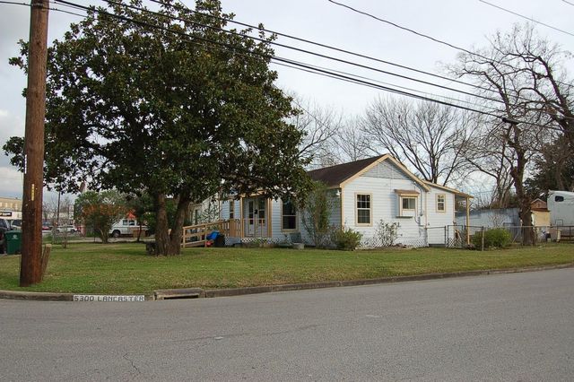 7304 Kinney Street, Houston, TX 77087