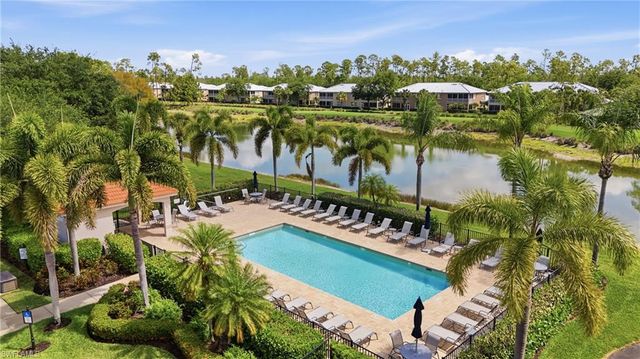 3976 Bishopwood CT E 3-102, Naples, FL 34114