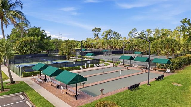3976 Bishopwood CT E 3-102, Naples, FL 34114