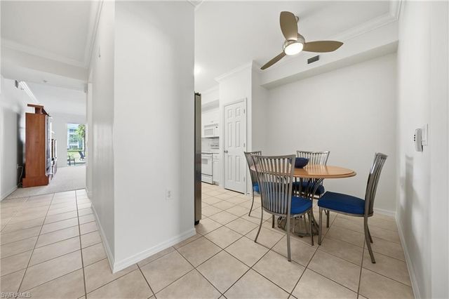 3976 Bishopwood CT E 3-102, Naples, FL 34114