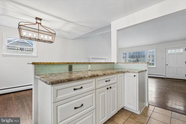 2130 HERBLEW RD, Warrington, PA 18976