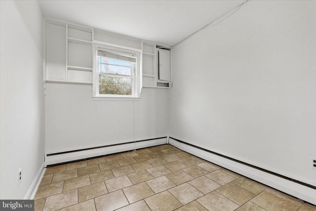 2130 HERBLEW RD, Warrington, PA 18976