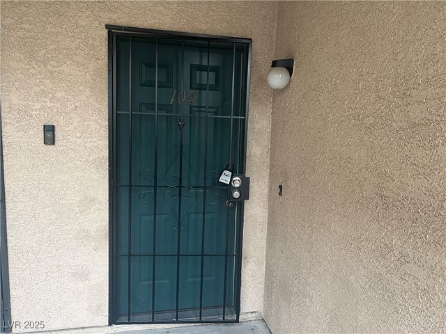 2180 Pinetop Lane 104, Las Vegas, NV 89119