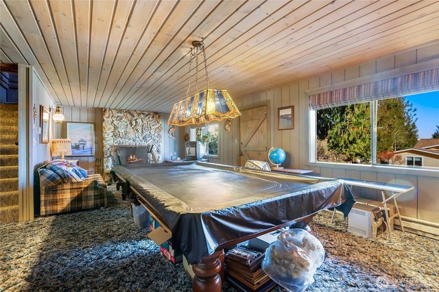 458 Klickitat Drive, La Conner, WA 98257