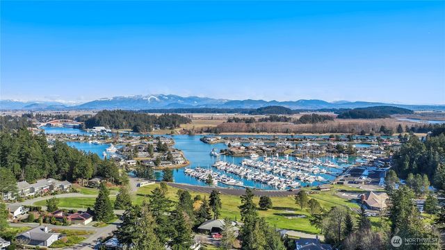 458 Klickitat Drive, La Conner, WA 98257