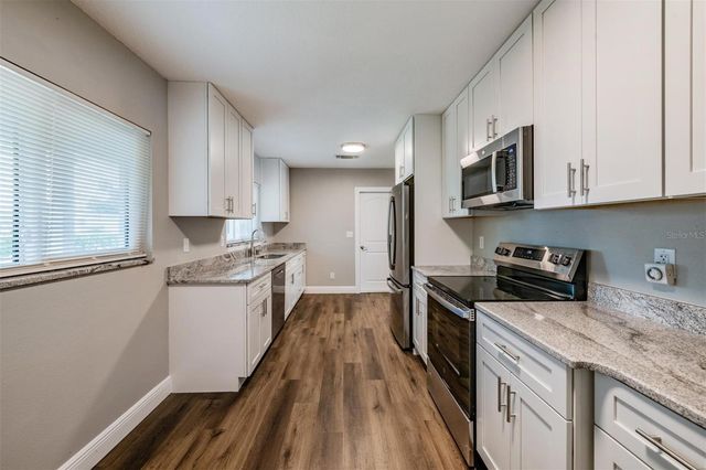 712 CAMELLIA COURT, Seffner, FL 33584