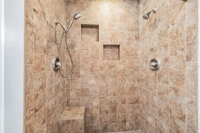 712 CAMELLIA COURT, Seffner, FL 33584