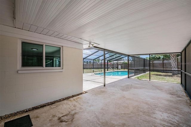 712 CAMELLIA COURT, Seffner, FL 33584
