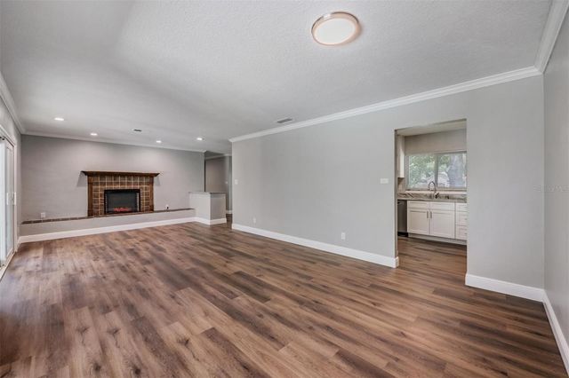 712 CAMELLIA COURT, Seffner, FL 33584