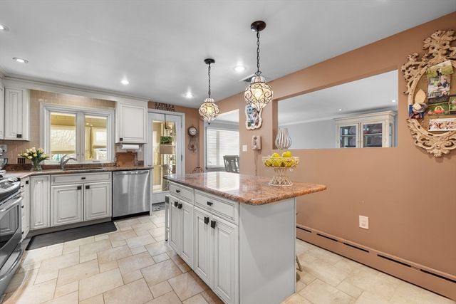 50 Stevens St, Revere, MA 02151