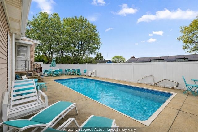 50 Stevens St, Revere, MA 02151