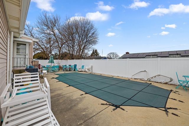 50 Stevens St, Revere, MA 02151