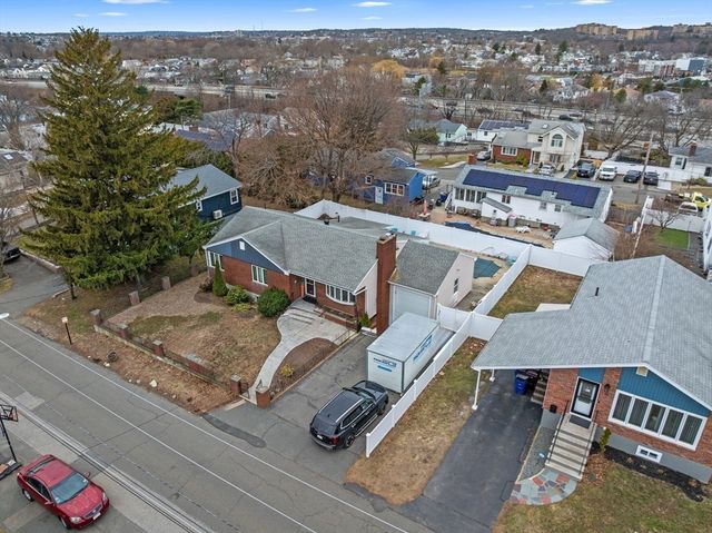 50 Stevens St, Revere, MA 02151