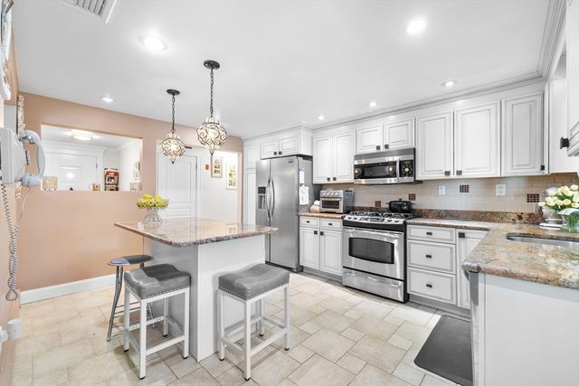 50 Stevens St, Revere, MA 02151