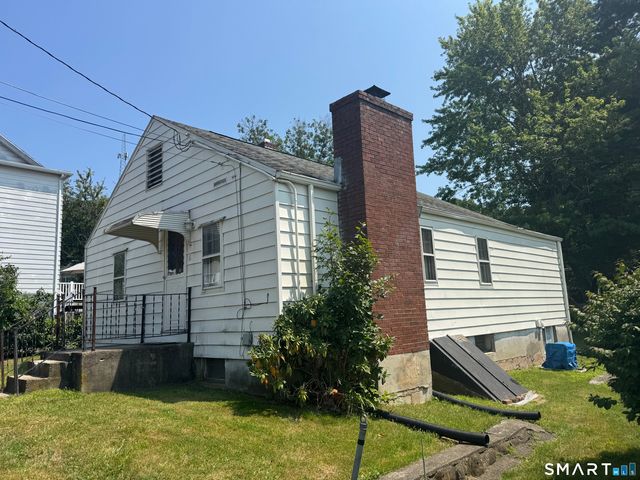 6 Norwell Street, West Haven, CT 06516