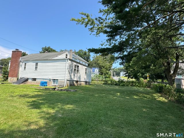 6 Norwell Street, West Haven, CT 06516