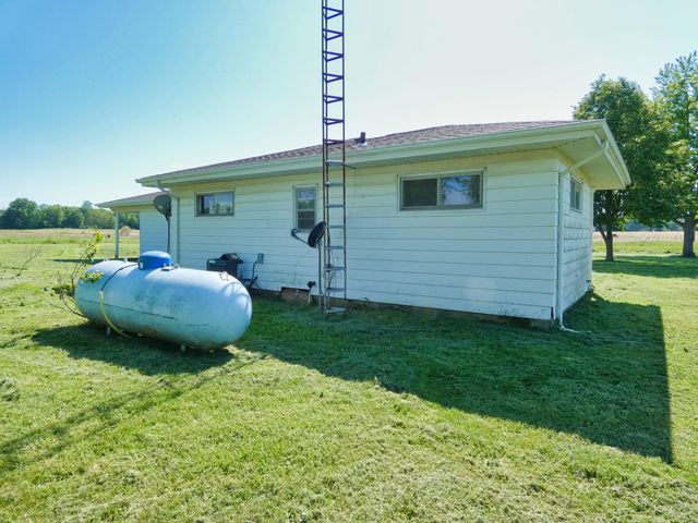 4534 E Britain Avenue, Benton Harbor, MI 49022