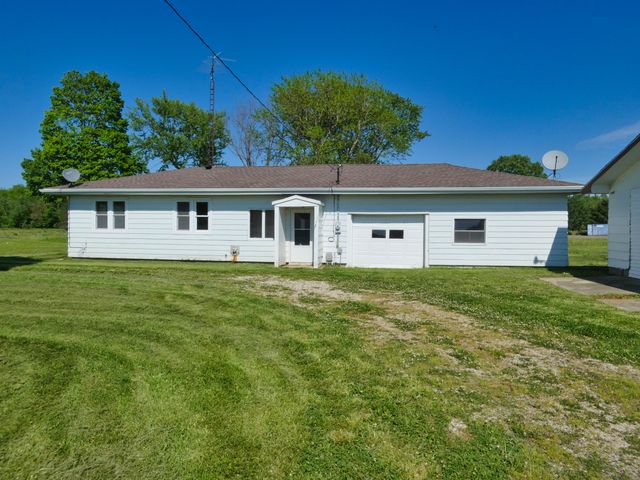 4534 E Britain Avenue, Benton Harbor, MI 49022