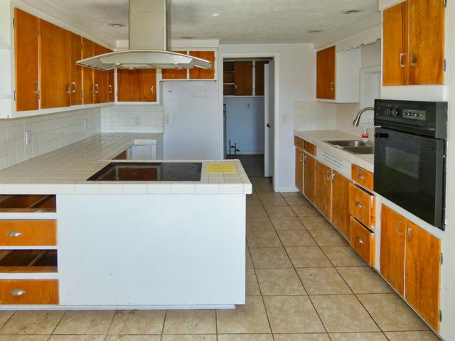 4534 E Britain Avenue, Benton Harbor, MI 49022