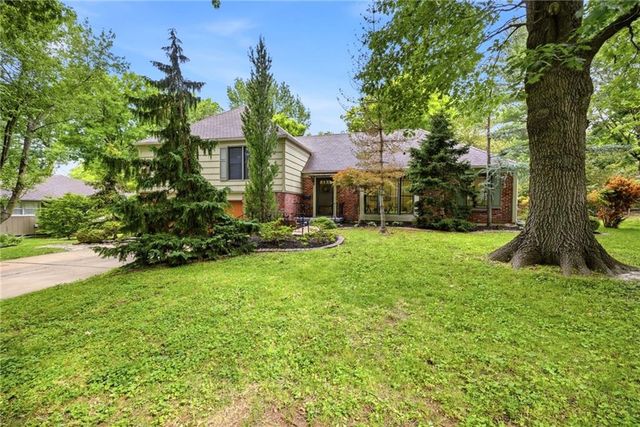 4506 W 93rd Terrace, Prairie Village, KS 66207