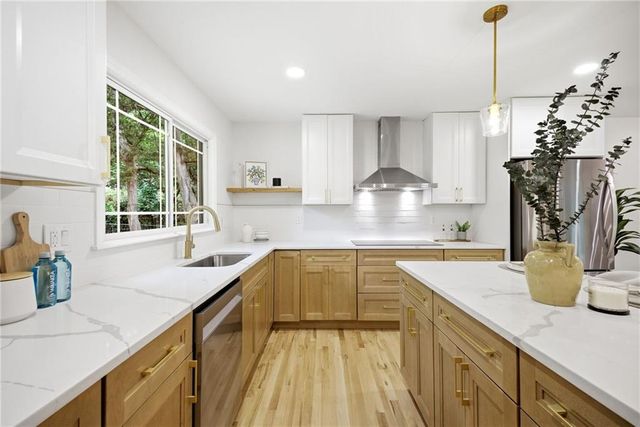 4506 W 93rd Terrace, Prairie Village, KS 66207