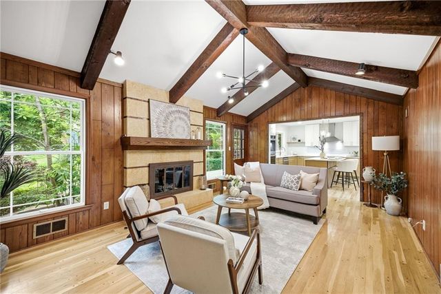 4506 W 93rd Terrace, Prairie Village, KS 66207