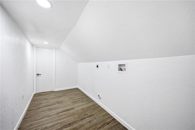4506 W 93rd Terrace, Prairie Village, KS 66207