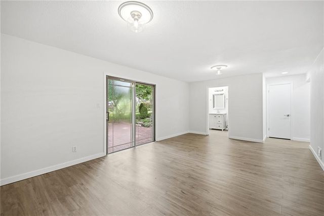4506 W 93rd Terrace, Prairie Village, KS 66207