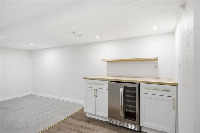 4506 W 93rd Terrace, Prairie Village, KS 66207