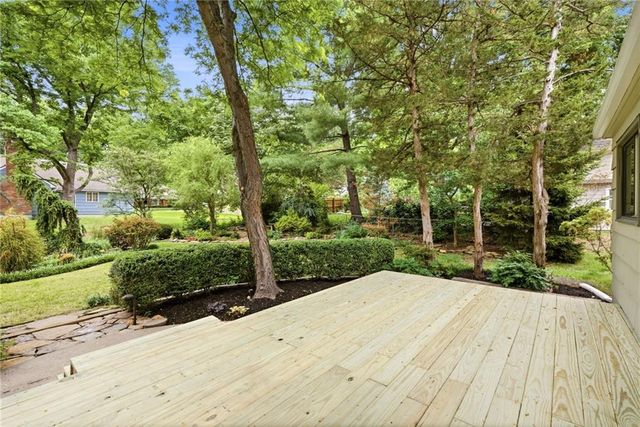 4506 W 93rd Terrace, Prairie Village, KS 66207