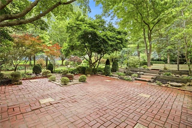 4506 W 93rd Terrace, Prairie Village, KS 66207