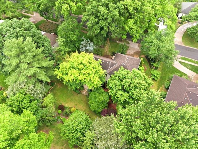 4506 W 93rd Terrace, Prairie Village, KS 66207