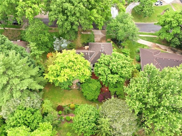 4506 W 93rd Terrace, Prairie Village, KS 66207