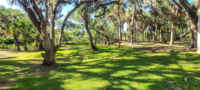 2749 ORCHID OAKS DRIVE 302, Sarasota, FL 34239