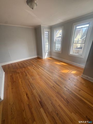 7 Armstrong Place, Bridgeport, CT 06608