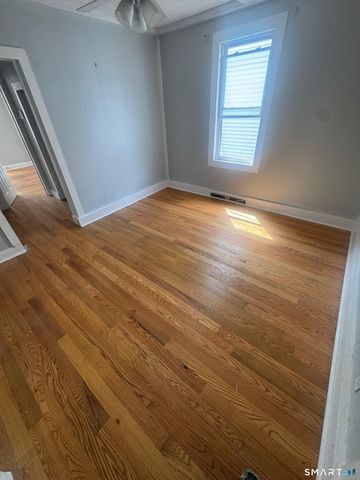 7 Armstrong Place, Bridgeport, CT 06608